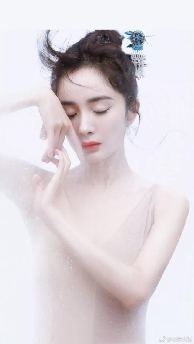 杨幂明星,聚焦杨幂明星，璀璨星途与多元魅力