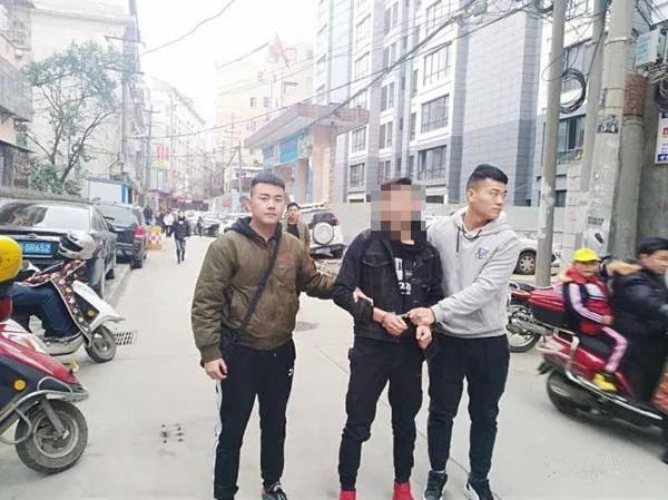 揭秘套路贷最新动态，深入报道与神秘小店的探秘之旅