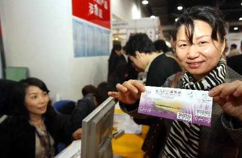 杭州消费卷最新动态，背景、事件与深远影响
